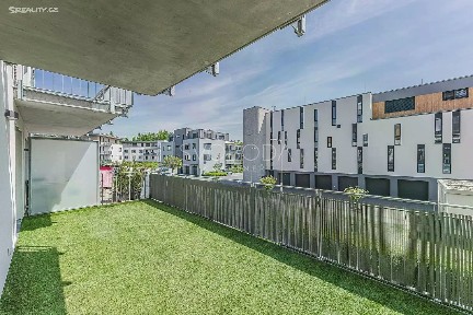 Hradec Králové, Nový Hradec Králové, Antonína Petrofa, 6