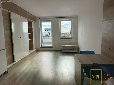 Pronájem bytu 1+kk 34 m² Hradec Králové - Třebeš