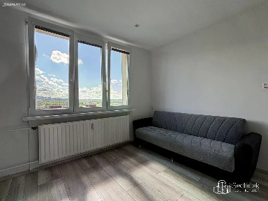 Pronájem bytu 1+1 35 m²