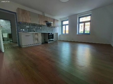 Pronájem bytu 3+kk 70 m² náměstí J. W. Goetheho, Chlum Svaté Maří