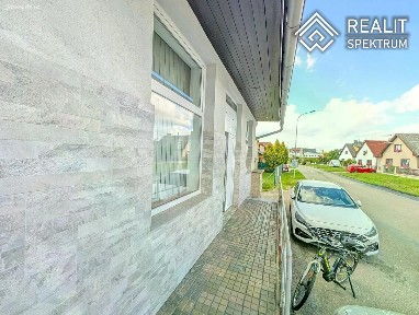 Pronájem obchodního prostoru 128 m²