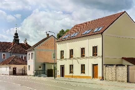 Prodej činžovního domu 322 m²