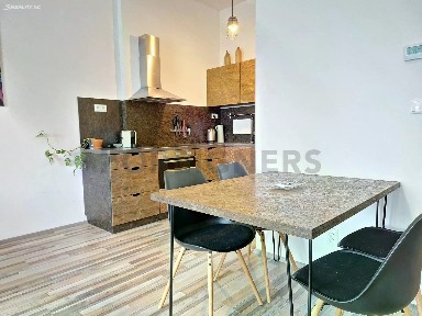 Pronájem bytu 2+kk 56 m²