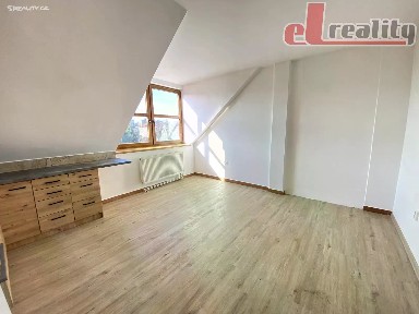 Pronájem bytu 2+kk 50 m² Galašova, Hranice - Hranice I-Město