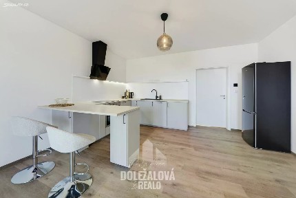 Pronájem bytu 1+kk 45 m²