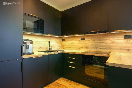 Prodej bytu 4+kk 82 m² Zápy