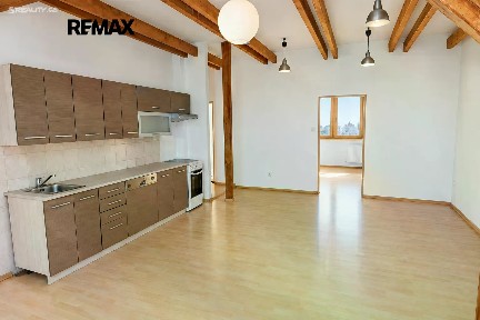 Pronájem bytu 3+kk 80 m²