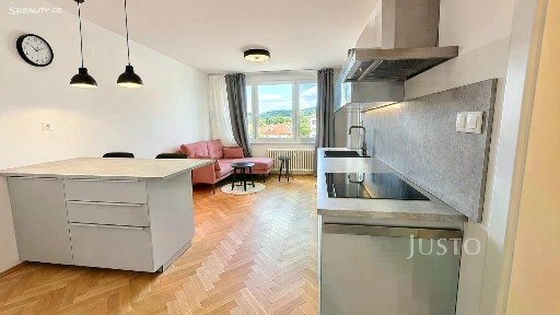 Pronájem bytu 3+kk 68 m²