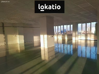 Pronájem skladového prostoru 830 m²