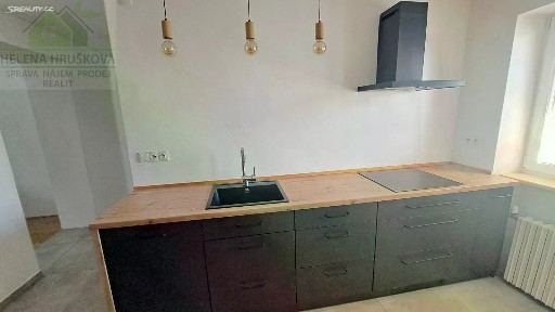 Pronájem bytu 2+1 57 m² U Nové školy, Ostrava - Hrabůvka