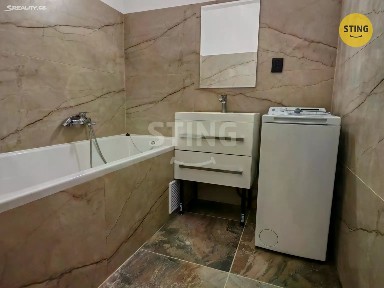 Pronájem bytu 1+1 41 m²