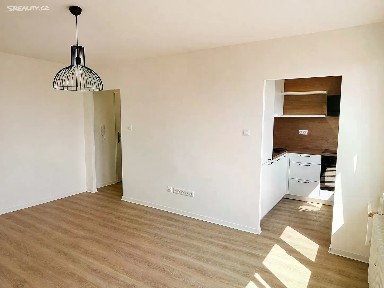 Pronájem bytu 1+1 32 m²