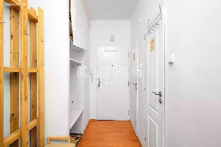 Pronájem bytu 2+1 53 m² Gen. Sochora, Ostrava - Poruba