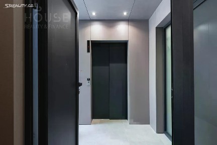 Pronájem bytu 4+kk 137 m²
