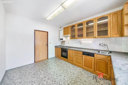 Prodej bytu 2+1 76 m² V Malé Doubravce, Plzeň - Doubravka