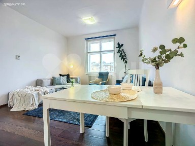 Prodej bytu 2+kk 49 m²