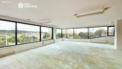 Pronájem kanceláře 427 m²