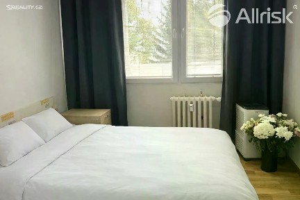 Prodej bytu 2+kk 41 m² Teplická, Praha - Střížkov