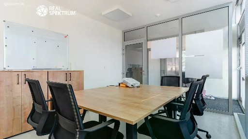 Pronájem kanceláře 1000 m²