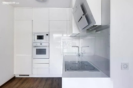 Prodej bytu 3+kk 98 m² Ocelářská, Praha - Libeň