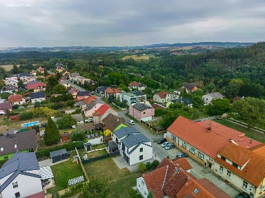 Chrást, Plzeň-město, Vilová