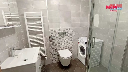 Pronájem bytu 1+kk 34 m²