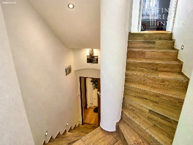 Prodej činžovního domu 512 m²