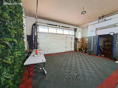 Pronájem skladového prostoru 42 m²