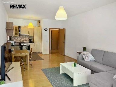 Pronájem bytu 2+kk 61 m² Vladycká, Praha - Hostivař