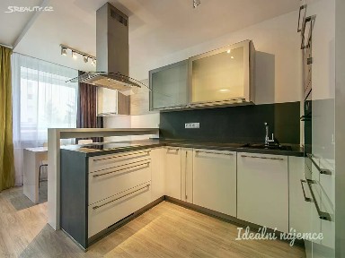 Pronájem bytu 3+kk 74 m²
