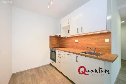 Pronájem bytu 2+kk 43 m² Roháčova, Praha - Žižkov