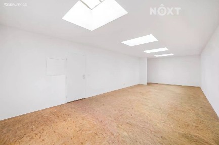 Prodej kanceláře 47 m² U zákrutu, Praha - Záběhlice