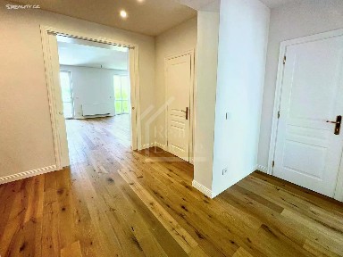 Pronájem bytu 4+kk 125 m² Třebízského, Praha - Vinohrady