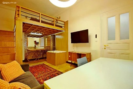 Pronájem bytu 1+1 32 m²