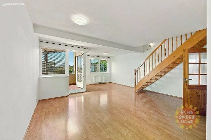 Pronájem bytu 4+1 111 m² Šimůnkova, Praha - Kobylisy