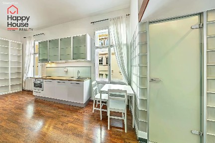Pronájem bytu 1+kk 37 m² Dlouhá, Praha - Staré Město