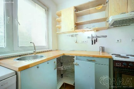 Pronájem bytu 1+kk 38 m² Mráčkova, Praha - Modřany