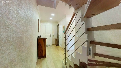 Pronájem bytu 3+kk 119 m²