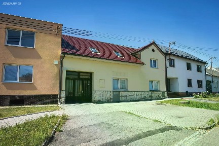 Roštění
