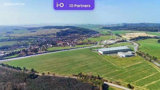 Pronájem skladového prostoru 4424 m² Ostředek