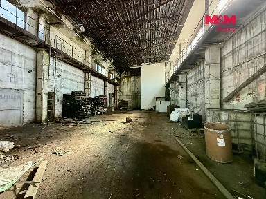 Prodej skladového prostoru 735 m²