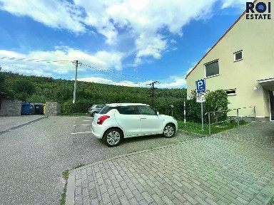 Pronájem bytu 2+kk 51 m² Kanice
