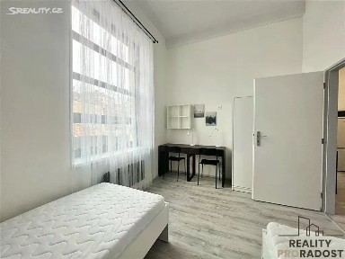 Pronájem bytu 2+1 43 m² Hybešova, Brno - Staré Brno