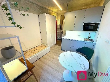 Pronájem bytu 1+kk 17 m²