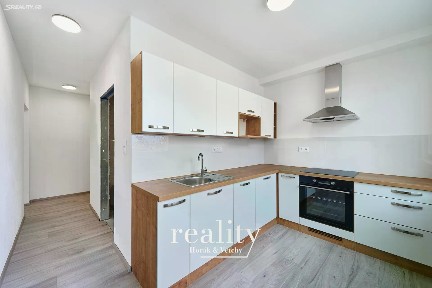 Pronájem bytu 2+1 57 m² Pražská, Znojmo