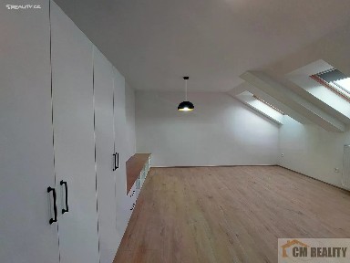Pronájem bytu 1+kk 38 m² Holická, Olomouc - Hodolany