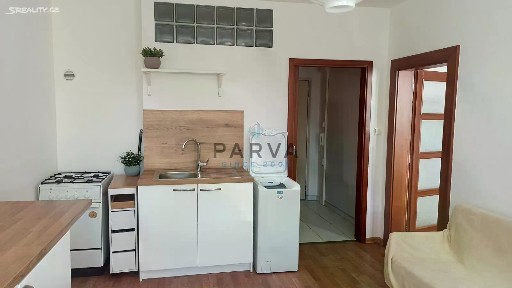 Pronájem bytu 1+1 39 m²