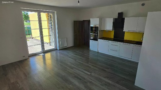 Pronájem bytu 3+kk 86 m² K Višňovce, Holubice - Kozinec