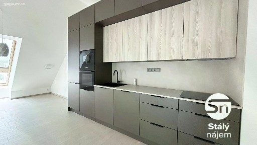 Pronájem bytu 2+kk 85 m²