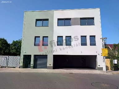 Pronájem bytu 1+kk 40 m²